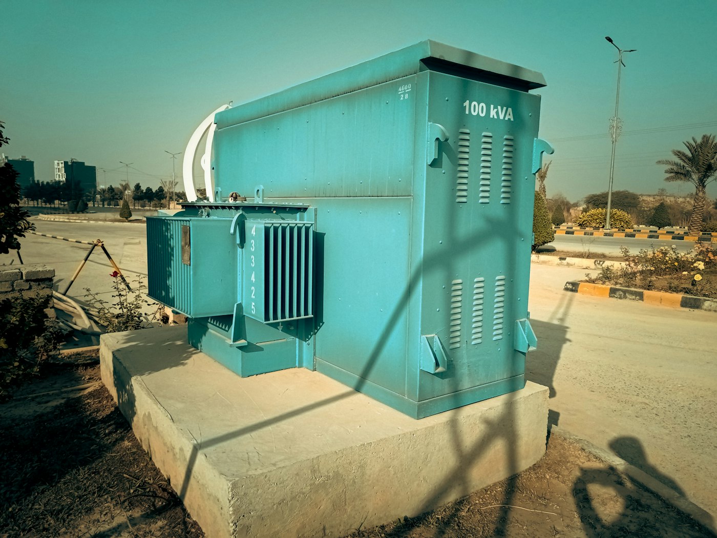 An 800V SiC traction inverter set up for thermal cycling